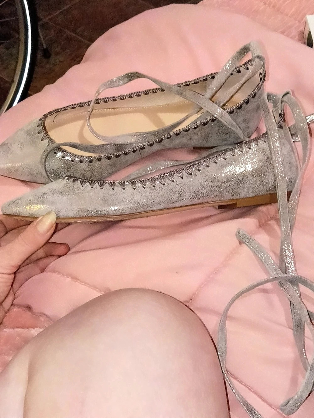 Silver Pointed-Toe Tie Flats Like New